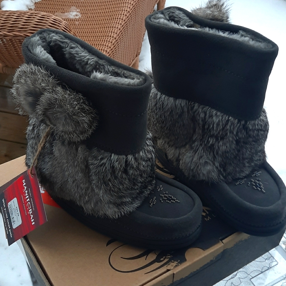 NWT, Youth, child size 12, Manitoba Mukluks